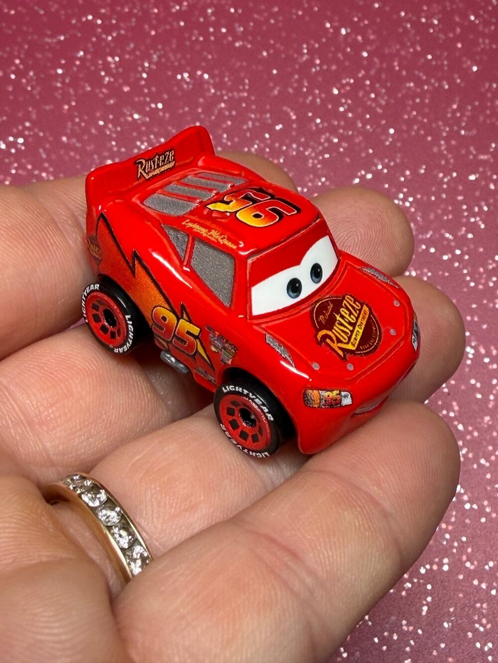 Disney Pixar Cars Mini Racers Lightning McQueen